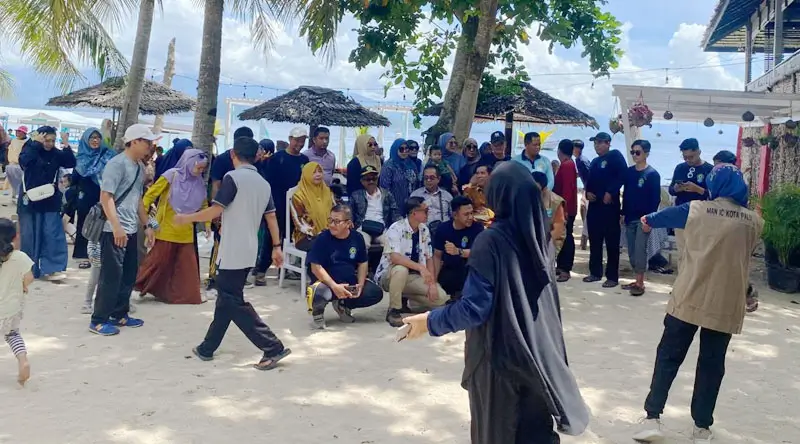 Gathering MAN Insan Cendikia di Prince Jhon Dive REsort, MInggu (19/1/2025). (Foto: MAN nsan Cendikia)