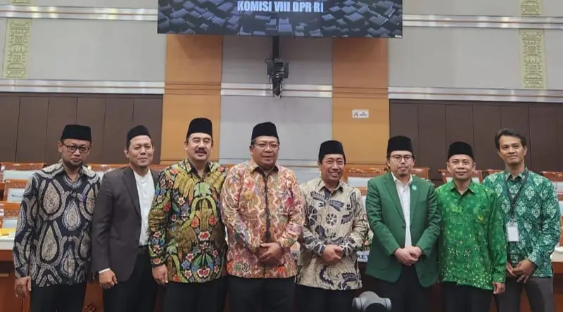 Kepala Kemenag Sulteng di Gedung DPR RI. (Foto: Kemenag Sulteng)