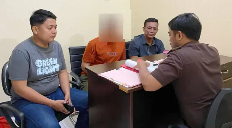Tersangka MB yang diduga menyetubuhi adik iparnya hingga melahirkan bayi, Jumat (14/3/2025). (Foto: Humas Polda Sulteng)