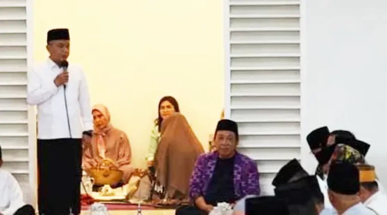 Wali KOta Palu, Hadianto Rasyid pada sykuran dan buka puasa bersama di Rujab Wali Kota, Senin (3/3/2025). (Foto: prokopim Steda Kota Palu/Iwan)