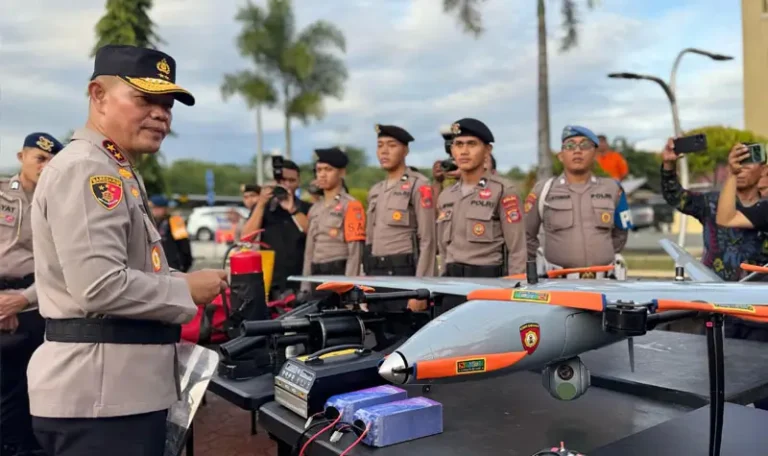 Kapolda Sulteng, Irjen Pol AGus Nugroho pad aApel Gelar Pasukan Operasi Ketupat Tinombala 2025 di kapodla Sulteng, Kamis (20/3/2025). (Foto: Humas Polda Sutleng)