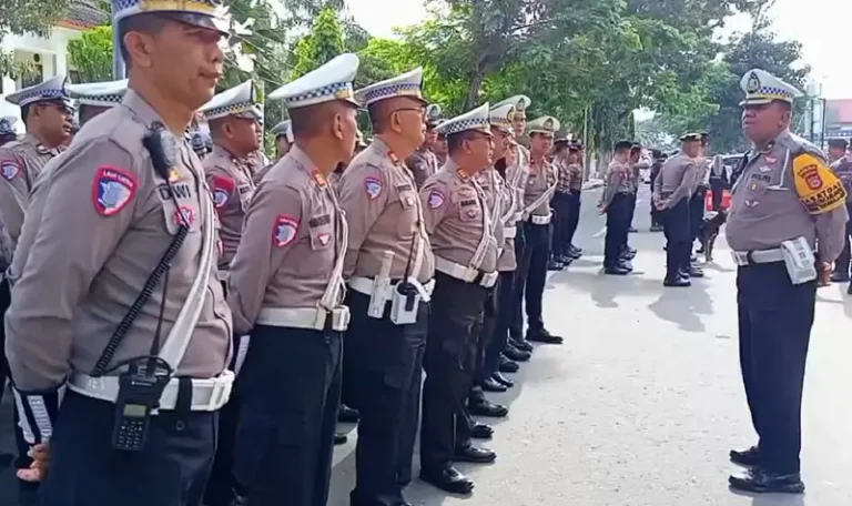 Apel perdana Ops Ketupat Tinombala 2025 di Lapangan Vatulemo, Palu, Rabu (26/3/2025). (Foto: Humas Polda Sulteng)