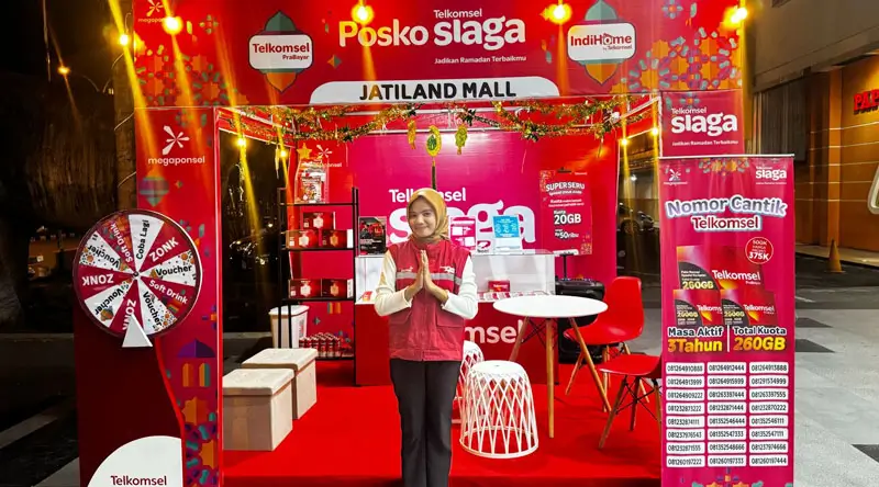Salah satu Posko Siaga Lebaran yang didirikan Telkomsel Regional Makaasar. (Foto: Telkomsel)