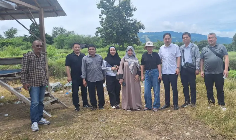 Delegasi perusahaan Tiongkok, Henan Agriculture Investment Group Limited mengunjungi lokasi pertania di Sidondo, Sigi, Rabu (23/4/2025). (Foto: ALkhairaat)