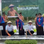 Penanaman cabai dalam program PASUKAN di areal asimilasi dan edukasi Lapas di Desa Langaleso, Sigi, Rabu (25/6/2025). (Foto: Kanwil Ditjenpas Sulteng)