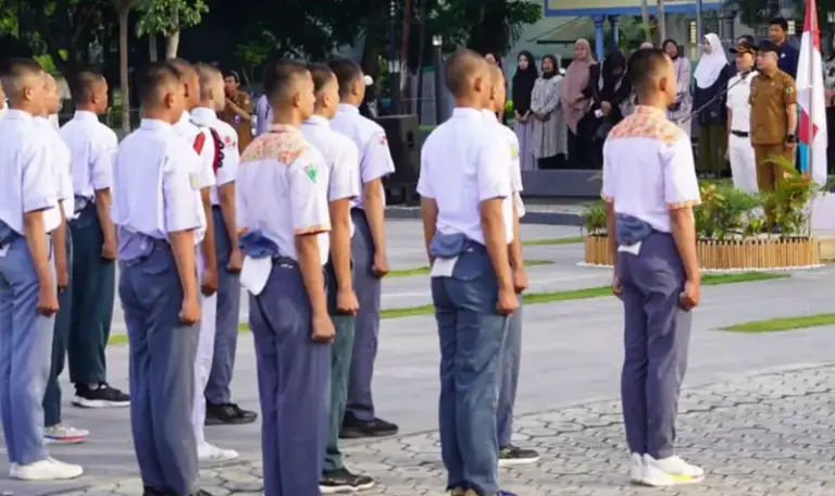Wali Kota Palu, Hadianto Rasyid pada pembukaan pelatihan Paskibraka 2025 di Taman Nasional Palu, Selasa (24/6/2025). (Foto: Prokopim Setda Kota Palu/Iwan)