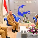 Bupati Sigi Muh Rizal Intjenae bersama Wabup Samuel Y Pongi beraudiensi dengan Gubernur Sulteng Anwar Hafid di Palu, Senin (14/7/2025). (Foto: Humas Pemprov Sutlegn)