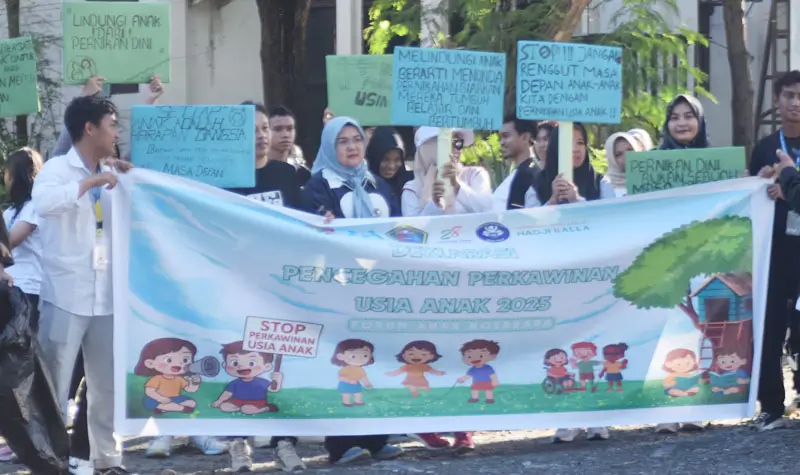 Deklarasi pencegahan perkawinan usia anak di Halaman kantor DP3A Kota Palu, Minggu (13/7/2025). (Foto: Prokopim Setda Kota Palu/Imron)