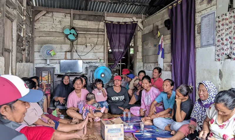 Workshop pemberdayaan perempuan yang digelar ROA di Desa Rio Mukti, Rio Pakava, DOnggala. (Foto: ROA Sulteng)