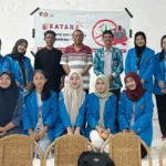 Foto bersama usai sosialisasi dan edukasi hukum dan antinarkoba olehKemenkum di Kleurahan Lambara, Palu, Rabu (2/7/2025). (Foto: Humas Kemenkum Sulteng)