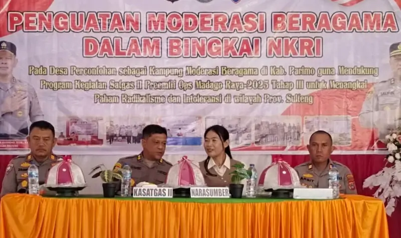 Penguatan Moderasi Beragama Dalam Bingkai NKRI di Aula Kantor Desa Prowasari, Kecamatan Torue, Kabupaten Parigi Moutong, Kamis (31/7/2025). (©Satgas Ops Madago Raya)
