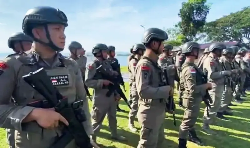 Sejumlah pasukan yang terlibat dalam Operasi Madago Raya yang diperpanjang ke tahap III. (Foto: Humas Ops Madago Raya)
