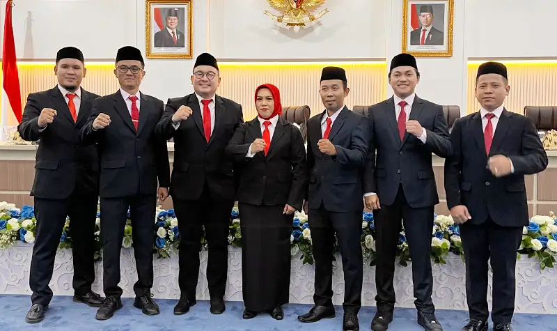 Personel KPID Sulteng periode 2025-2028 yang dilantik Gubernur Sulteng di Ruang Polibu, Senin (4/8/2025). (©Syahrul)