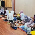 Suasana pelaksanaan sunatan massal memperingati Hari Pengayoman ke-80 di Kanwil Kemenkum SUlteng, Sabtu (9/8/2025). (©Kamenkum Sulteng)