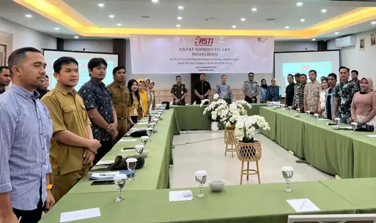 Pembukaan Rakor dan Sosialiasi Usaha Pergadaian di Palu,. (© OJK Sulteng)