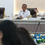Wawali Palu Imelda Liliana Muhidin (kanan) pada Rakor bersama Bugernur Sulteng terkait status Bandara Internasional Mutiara SIs Aljufri, Rabu (13/8/2025). (©Prokopim Setda Kota Palu/Jufri)