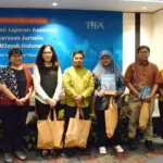 Foto bersama uxai peluncuran laporan Jurnalisme Aman oleh Yayasan Tifa di Jakarta, Selasa (5/8/2025) (©Yayasan TIFA)