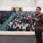 Sahran Raden pada sosialisasi pencegahan kekerasan seksual kepada mahasiswa baru UIN Datokarama Palu, Kamis (28/8/2025). (©UIN Datokarama)