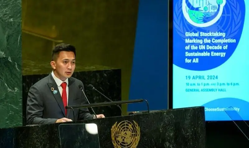 Zagy Yakana Berian, Pendiri Society of Renewable Energy, Perwakilan SDG 7 Youth – East and Southeast Asia Regional Focal Point, pada Global Stocktaking Majelis Umum PBB. (©UNIC)