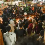 Aksi solidaritas para pengemudi ojek daring di Lapangan Vatulemo, Jumat (29/8/2025). 0169bmzIMAGES/basri marzuki)