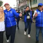 Wakil Gubernur Sulteng dr Reny A Lamadjido (kiri) dan Bupati Donggala Vera Elena Laruni saat mengikuti rangkaian kegiatan Pesta rakyat di Kecamatan Banawa, Kabupaten Donggala, Senin (11/8/2025). (©Pemkab Donggala)