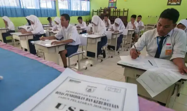 Ilustrasi kegiatan belajar di sekolah. (©bmzIMAGES/basri marzuki)