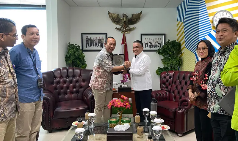 Wali Kota Palu Hadianto Rasyid berada di kantor Kemenkeu untuk melobi barter aset di Jakarta, Kamis (7/8/2025). (©Prokopim Setda Kota Palu/Qadri)