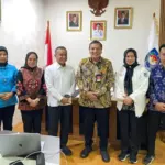 Wali Kota Palu Hadianto Rasyid (keempat kiri) saat mengantar dua ASN yang magang ke Itjen Kemendagri di Jakarta, Kamis (7/8/2025). (©Prokopim Setda Kota Palu/Qadri)