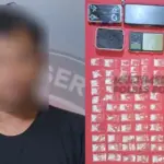 AK alias P beserta barang bukti sabu yang disita Satresnarkoba Polres Poso, Senin (25/8/2025) . (©Humas Polres Poso)