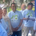Wakil Wali Kota Palu, Imelda Liliana Muhidin (kedua kiri) bersama Gubernur Sulteng Anwar Hafid meneirma BKPRMI Awards di peringatan Milad BKPRMI di Halaman kantior Gubernur Sulteng, Minggu (14/9/2025). (©Prokopim Setda Kota Palu/Imron)