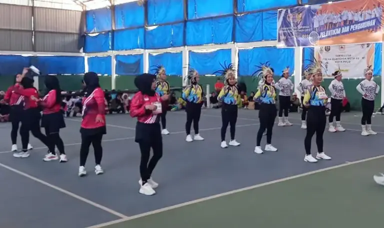 Lomba arobik dan senam zumba memperingati HUT ke-47 Kota Palu, Minggu (21/9/2025). (©Humas Pemkot Palu)