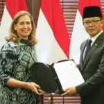 Kepala Perwakilan UNDP Indonesia yang baru, Sara Ferrer Olivella, menyerahkan surat kepercayaannya kepada Menteri Luar Negeri Republik Indonesia, Sugiono. Penyerahan ini secara resmi menandai dimulainya tugas Sara Ferrer Olivella di Indonesia untuk memimpin program pembangunan PBB di Jakarta, Rabu (10/9/2025). (©UNDP Indonesia)