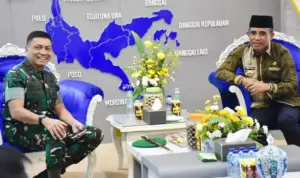 Pangdam XXIII/Palaka Wira Silaturahmi ke Gubernur SultengPerkuat Sinergi Keamanan dan Pembangunan