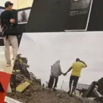 Sejumlah pengunjung memperhatikan foto bencana bertema "Asa di Atas Patahan" pada pameran yang dinisiasi PFI Palu di PGM Palu, Senin (15/9/2025). Pameran yang digelar hingga 17 September 2025 itu menampilkan 60 foto dari 25 fotografer baik dalam maupun luar negeri untuk mengenang tujuh tahun bencana gempa, tsunami dan likuifaksi di Palu, Sigi, dan Donggala September 2018 silam. (©bmzIMAGES/basri marzuki)