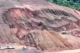 Aktivitas penambangan emas di Poboya. (©Warga Lingkar Tambang)
