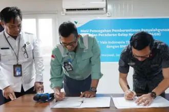 Penandatangan MoU antara PT Vale Indonesia dengan BNN Morowali terkait pearng terhadap narkoba. (©PT Vale Indonesia)