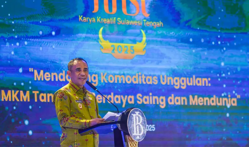 Gubernur Sulteng Anwar Hafid menyampaikan sambutan pada pembukaan KKST 2025 di Palu, Rabu (15/10/2025). (© bmzIMAGES/Basri Marzuki)