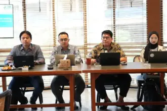 Media briefing kepada Konvensi Kerangka Kerja Perserikatan Bangsa-Bangsa tentang Perubahan Iklim (UNFCCC). (©IESR)