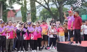 OJK Sulteng Gelar Jalan Sehat Bulan Inklusi Keuangan 2025