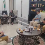 Sekkot Palu Irmayanti bersama rombongan saat diterima Wali Kota Makassar Munafri Arifuddin di Makssar, Senin (6/10/2025). (© Humas Pemkot Palu)