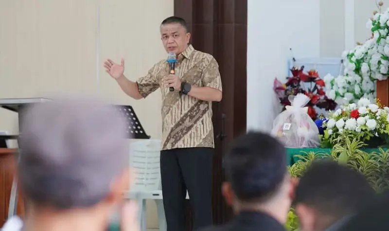 Wali Kota Hadianto Rasyid di pengucapan sykur GPID Jemaat Koinonia, Palu, Minggu (19/10/2025). (© Prokopim Setda Kota Palu/Jufri)