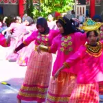 Sejumlah siswi memainkan tari yang telah resmi mendapatkan HKI dari Kanwil Kemenkum Sulteng. (©Kanwil Kemenkum Sulteng)