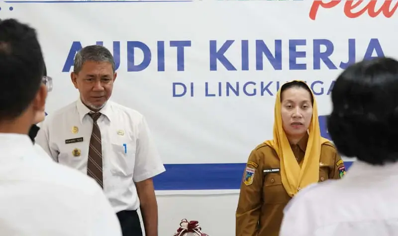 Wawali Imelda Liliana Muhidin pada pembukaan Pelatihan Audit Berbasis Kinerja di Aula BPKP Sulteng, Senin (13/10/2025). (© Prokopim Setda Kota Palu/Jufri)