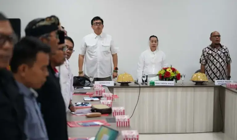 Wawali Imelda Liliana MUhidin pad apembukaan Dialog Pemabruan Kebangsanaan di Aula Kesbangpol Kota Palu, Sabtu (4/10/2025). (© Prokopim Setda Kota Palu/Jufri)
