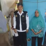Wali Kota Palu Hadianto Rasyid (kanan) di Sekolah Khusus Keluarga Watusampu, Rabu (22/10/2025). (©Prokopim Setda Kota Palu/Imron)