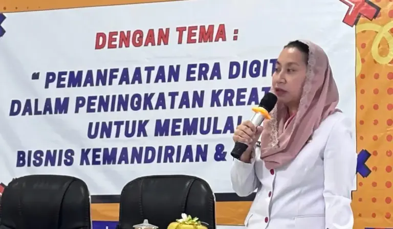 Wawali Imelda pada pembukaan pelatihan Wirausaha Muda di Palu, Rabu (29/10/2025). (©Prokopim Setda kota Palu/Ica)
