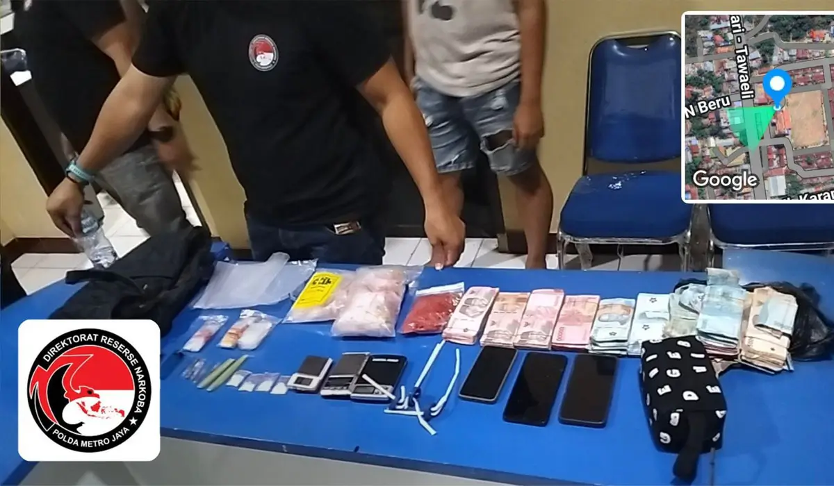Sejumlah barang bukti yang behrasil diamankan pada penggerbekan di Palu Utara. (©Humas Polda Sutleng)
