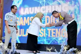 Peluncuran Samsat Digital oleh Wagub Sulteng dr Reny A Lamadjido di Palu, Rabu (19/11/2025). (©Biro Adpim Pemprov Sulteng)