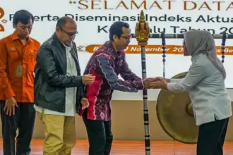 Sekkot Palu Irmayanti pada pembukaan Diseminasi Indfeks Aktual Pancasila di Palu, Rabu (19/11/2025). (©Prokopim Setda Kota Palu/Jufri)