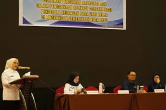Sekkot Palu Irmayanti pada pembukaan pelatihan penggunaan aplikasi Coretax bagi bendahara pengeluaran di lingkungan Pemkot Palu, Rabu (12/11/2025). (©Prokopim Setda Kota Palu/Jufri)